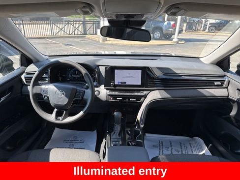 Used 2025 Toyota Camry LE image 16