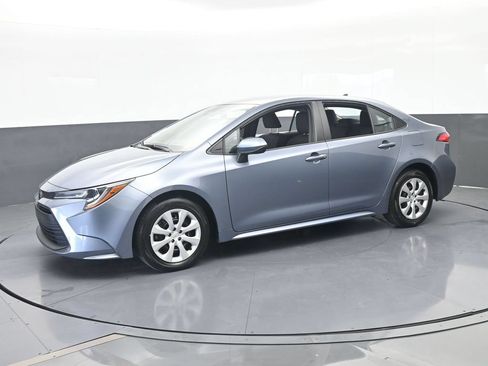 Used 2024 Toyota Corolla LE FWD image 2