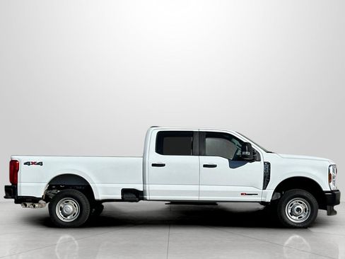 Used 2024 Ford F350 XL image 4