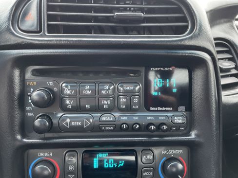 Used 1999 Chevrolet Corvette Coupe w/ Memory Pkg image 12