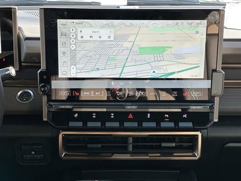 Used 2025 GMC Hummer EV 3X w/ Extreme Off-Road Package image 14