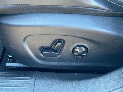 Used 2015 Chrysler 200 C w/ Navigation & Sound Group I image 11