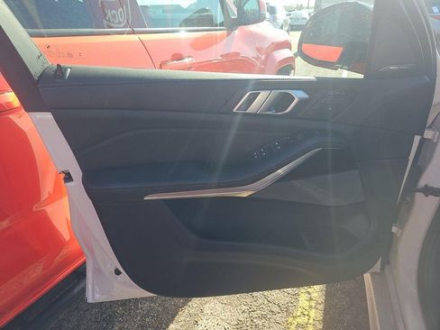 Used 2026 BMW X7 xDrive40i w/ M Sport Package AWD/4WD image 5