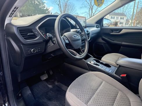 Used 2022 Ford Escape SE w/ Convenience Package image 9