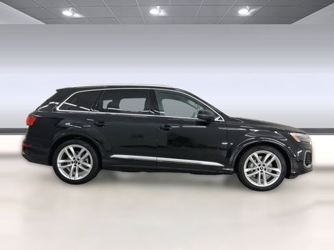 Used 2025 Audi Q7 3.0T Premium Plus w/ Premium Plus Package image 8