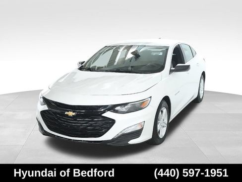 Used 2020 Chevrolet Malibu LS FWD image 3