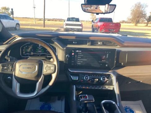 Used 2023 GMC Sierra 1500 Denali w/ Denali Reserve Package AWD/4WD image 14