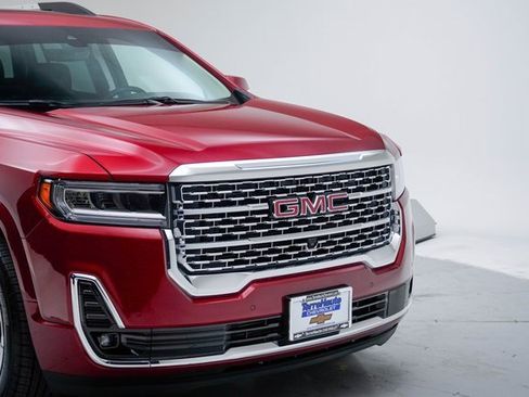 Used 2023 GMC Acadia Denali w/ Denali Technology Package image 11