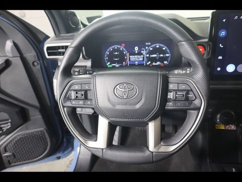 Used 2026 Toyota 4Runner TRD Off-Road Premium w/ Tow Technology Package AWD/4WD image 19
