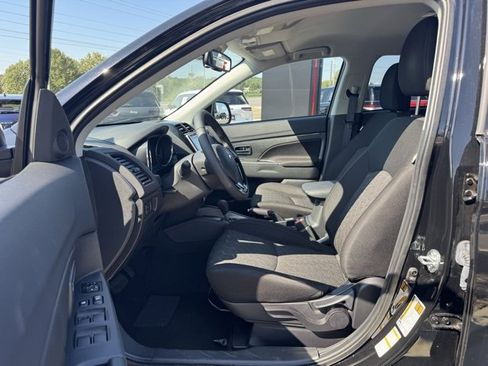 New 2025 Mitsubishi Outlander Sport AWD image 17