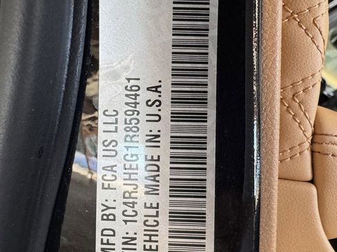 Used 2024 Jeep Grand Cherokee Summit image 51