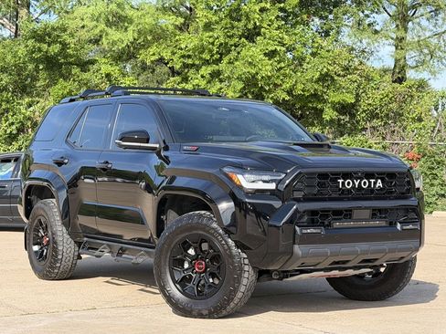 Used 2025 Toyota 4Runner TRD Pro AWD/4WD image 2