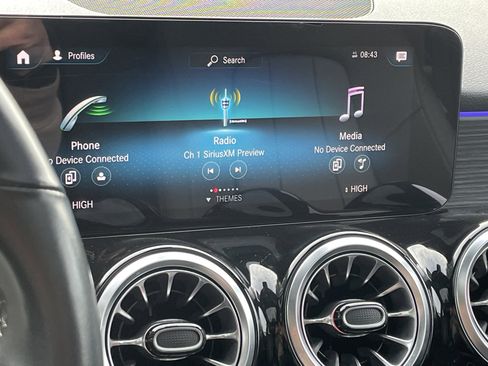 Certified 2022 Mercedes-Benz GLB 250 4MATIC image 31