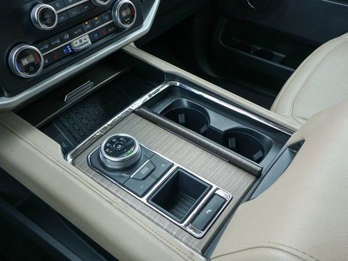 Used 2024 Ford Expedition Max Limited image 17