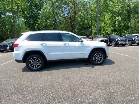 Used 2021 Jeep Grand Cherokee Limited AWD/4WD image 12