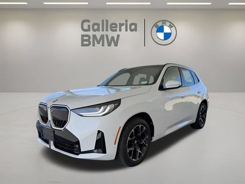 Used 2025 BMW X3 xDrive30i AWD/4WD image 1