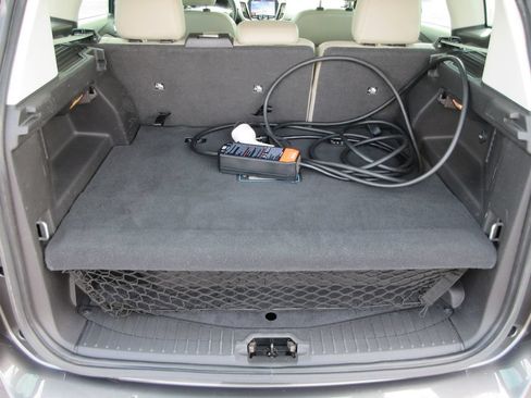 Used 2017 Ford C-MAX Energi Titanium w/ Equipment Group 501A FWD image 12