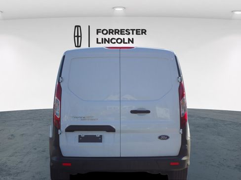 Used 2023 Ford Transit Connect XL image 4
