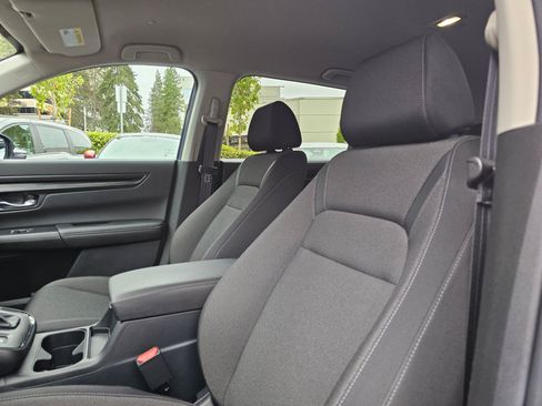 Used 2025 Honda CR-V LX image 25