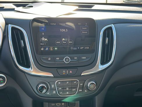 Certified 2024 Chevrolet Equinox LT image 20