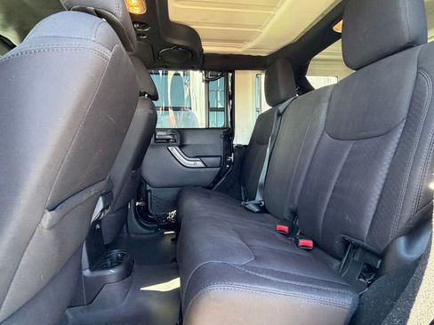 Used 2014 Jeep Wrangler Unlimited Sport w/ Quick Order Package 24S AWD/4WD image 8