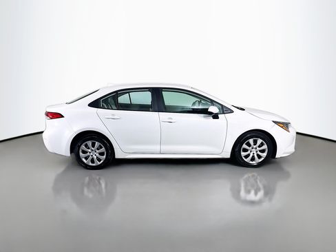 Used 2025 Toyota Corolla LE w/ Convenience Package FWD image 11