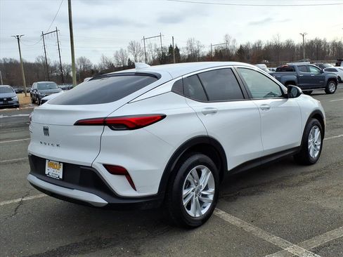 Used 2024 Buick Envista Preferred image 7