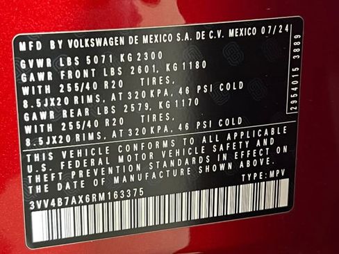 Used 2024 Volkswagen Tiguan SEL R-Line image 24