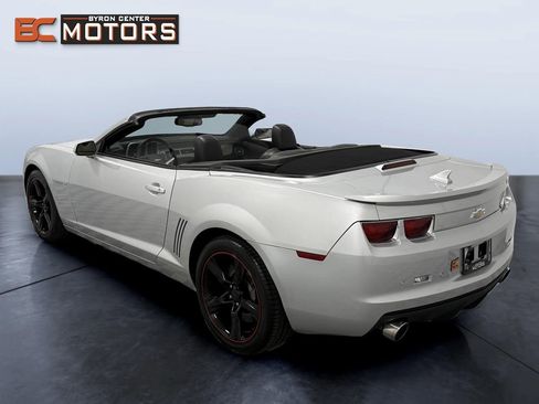 Used 2012 Chevrolet Camaro SS RWD image 5