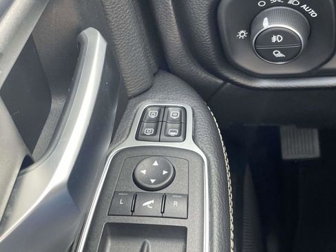 Used 2024 RAM 2500 Big Horn w/ Bed Utility Group image 24