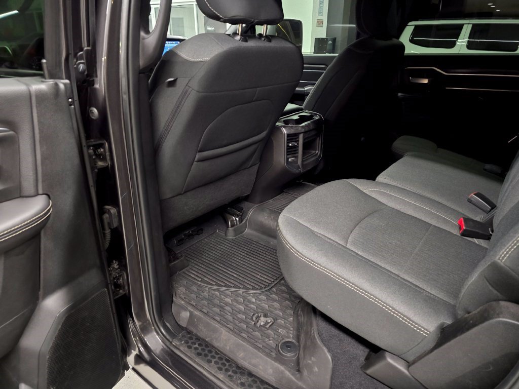 Used 2024 RAM 3500 Big Horn w/ Night Edition AWD/4WD image 32