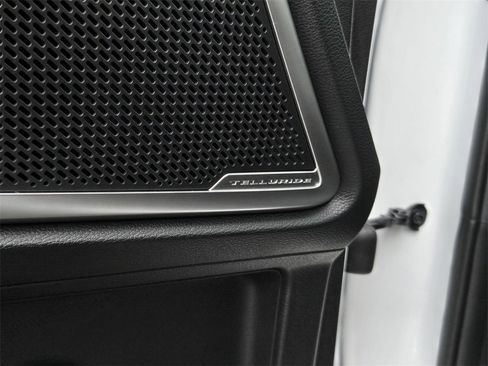 Used 2024 Kia Telluride EX image 12