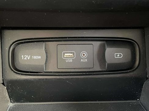 Used 2019 Hyundai Santa Fe SE AWD/4WD image 21