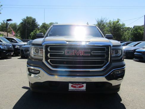 Used 2017 GMC Sierra 1500 SLE w/ SLE Value Package AWD/4WD image 2