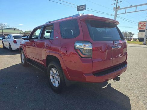 Used 2015 Toyota 4Runner SR5 Premium AWD/4WD image 2