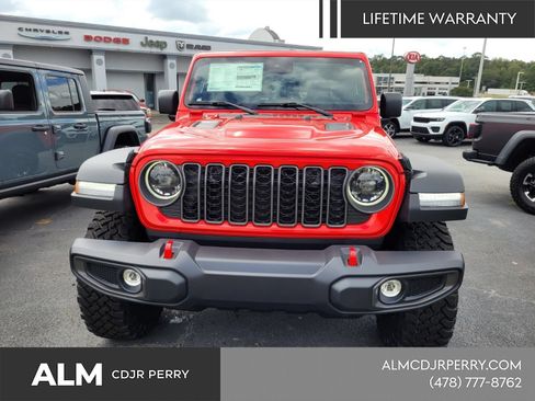 New 2025 Jeep Gladiator Rubicon w/ Convenience Group AWD/4WD image 19