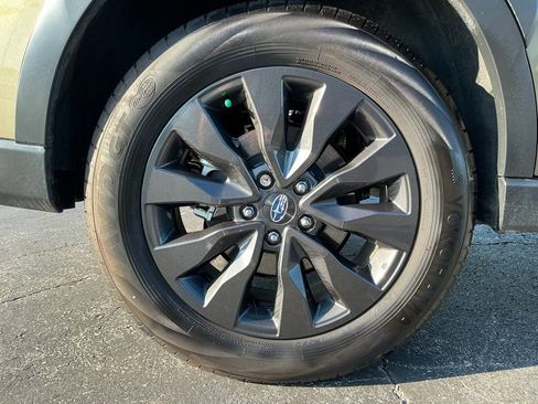 Used 2025 Subaru Outback Onyx Edition AWD/4WD image 6