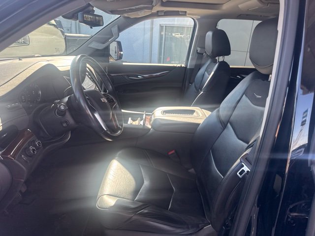 Used 2020 Cadillac Escalade Premium Luxury AWD/4WD image 12