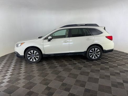 Used 2015 Subaru Outback 2.5i Limited AWD/4WD image 9