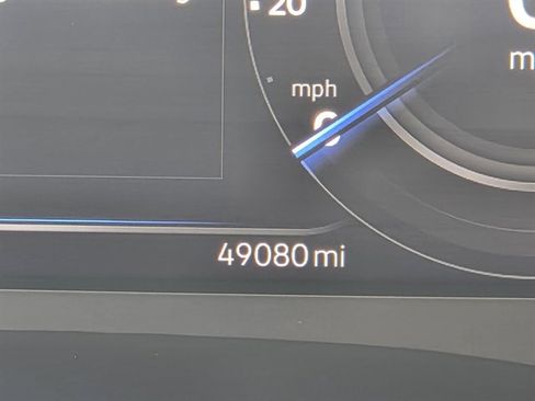 Used 2022 Volkswagen Atlas Cross Sport SEL image 13