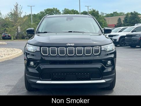 Certified 2022 Jeep Compass Limited AWD/4WD image 3