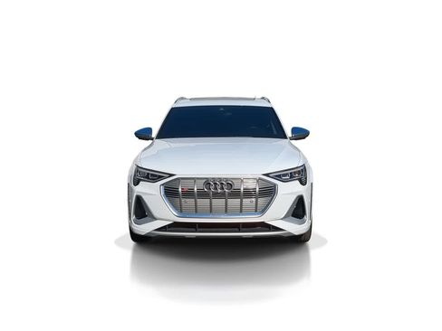 Used 2023 Audi e-tron S Premium Plus image 3