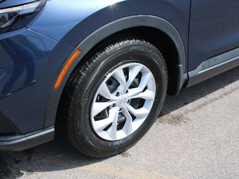 Used 2023 Honda CR-V LX image 11