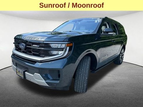 Used 2025 Ford Expedition Platinum w/ Driver's Package AWD/4WD image 6
