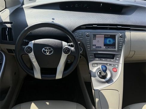 Used 2015 Toyota Prius Four w/ Deluxe Solar Roof Package image 10