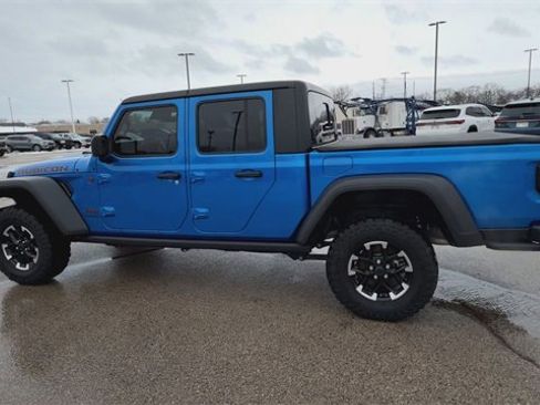 Used 2024 Jeep Gladiator Rubicon w/ Technology Group image 38
