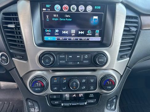 Used 2019 GMC Yukon Denali w/ Denali Ultimate Package AWD/4WD image 11
