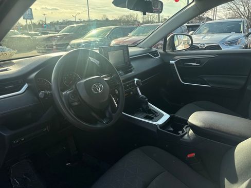 Used 2019 Toyota RAV4 XLE image 15