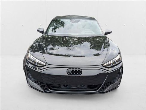 New 2025 Audi RS e-tron GT performance image 2