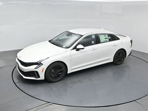 New 2026 Kia K5 LXS FWD image 45